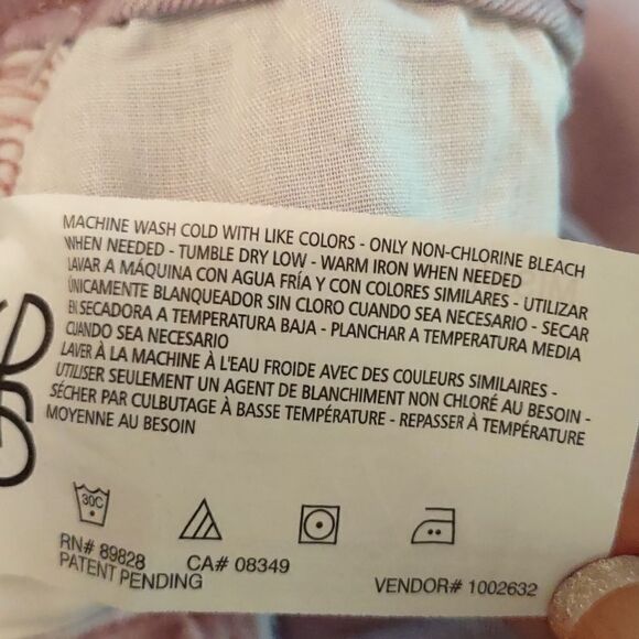 Gloria Vanderbilt Women's size 6 mauve pink denim Bermuda shorts 10 1/2 inseam - Picture 7 of 9